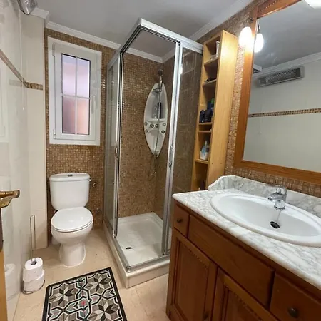 Trc1, Espectacular Casa De Pueblo En Travesia Colon *